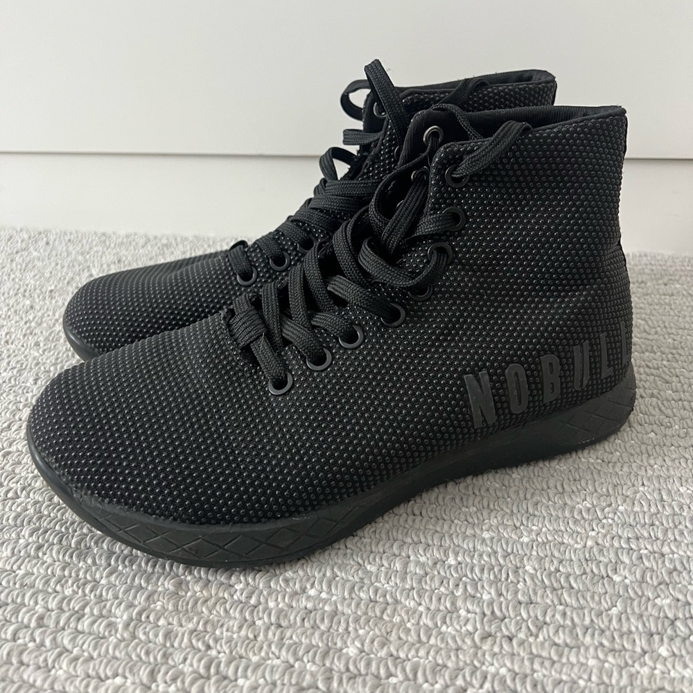 NOBULL Women’s Black High Top Sneakers in US 7